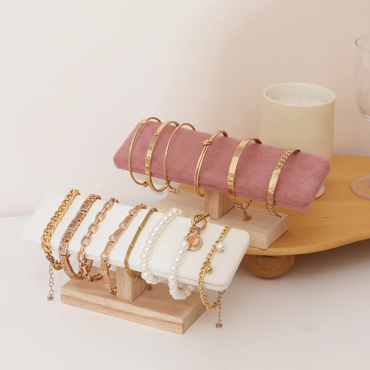 Houten sieraden standaard – Tijdloos en warm