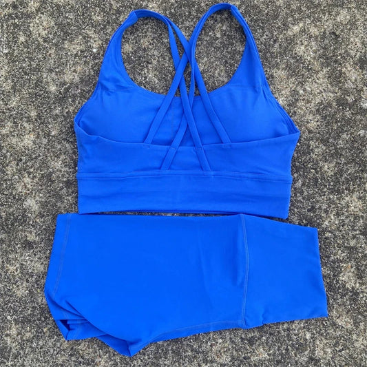 Trendy yoga kleding voor rustige flow-oefeningen