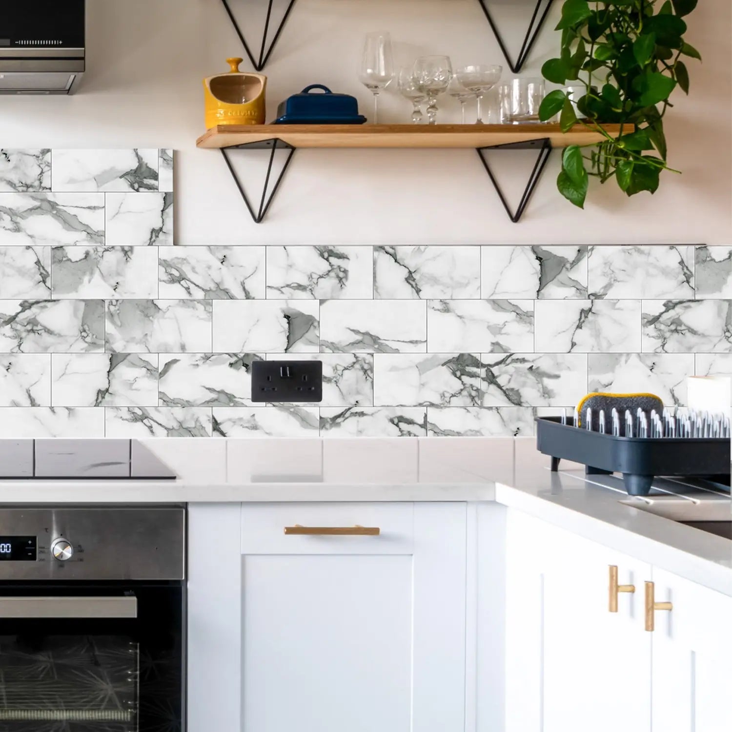 Marmerlook mozaiek tegels badkamer – Luxe en betaalbaar