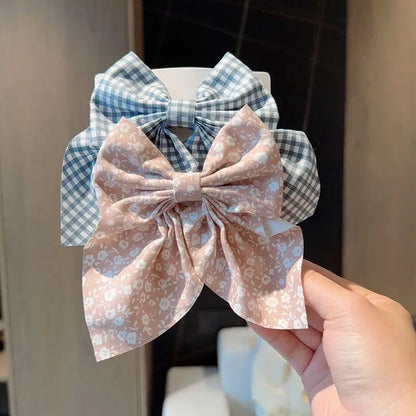 Romantische haar accessoires met kanten details
