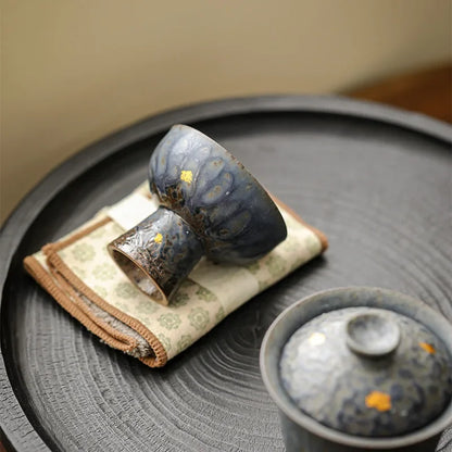 Theewaar voor thee drinken in Japanse stijl