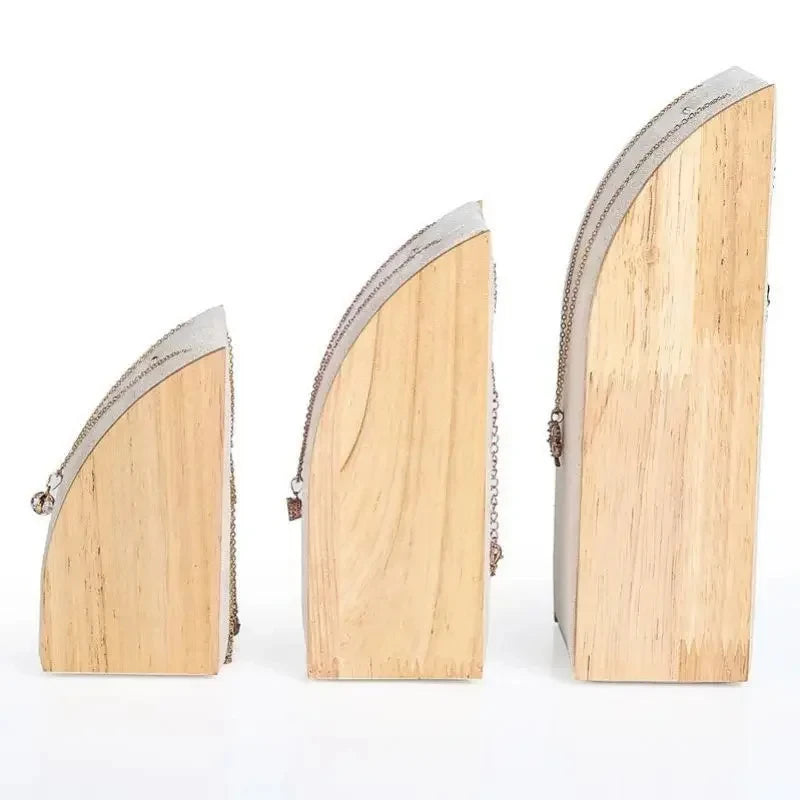 Sieraden standaard met draadframe – Modern en open