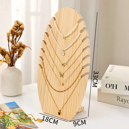 Houten sieraden standaard – Tijdloos en warm