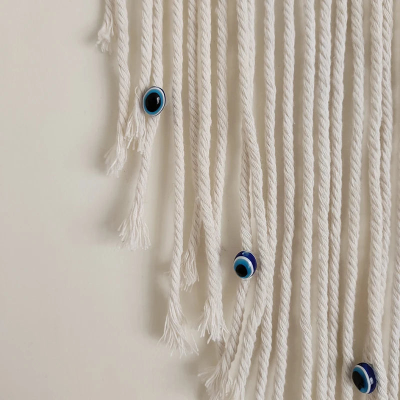 Gouden details in woonkamer accessoires – Chic accent
