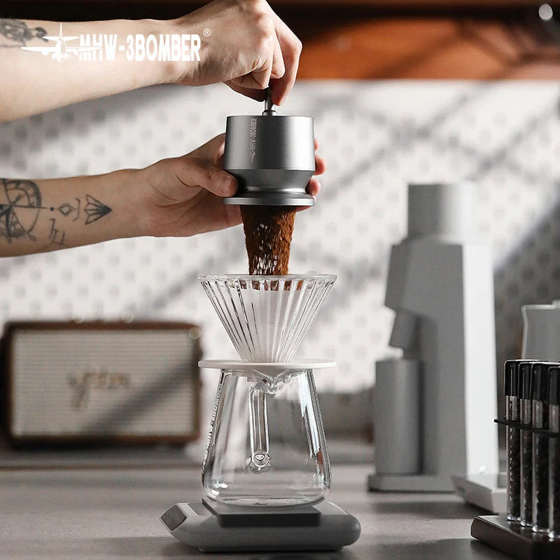 Stijlvolle koffiemokken als onderdeel van koffiewaar