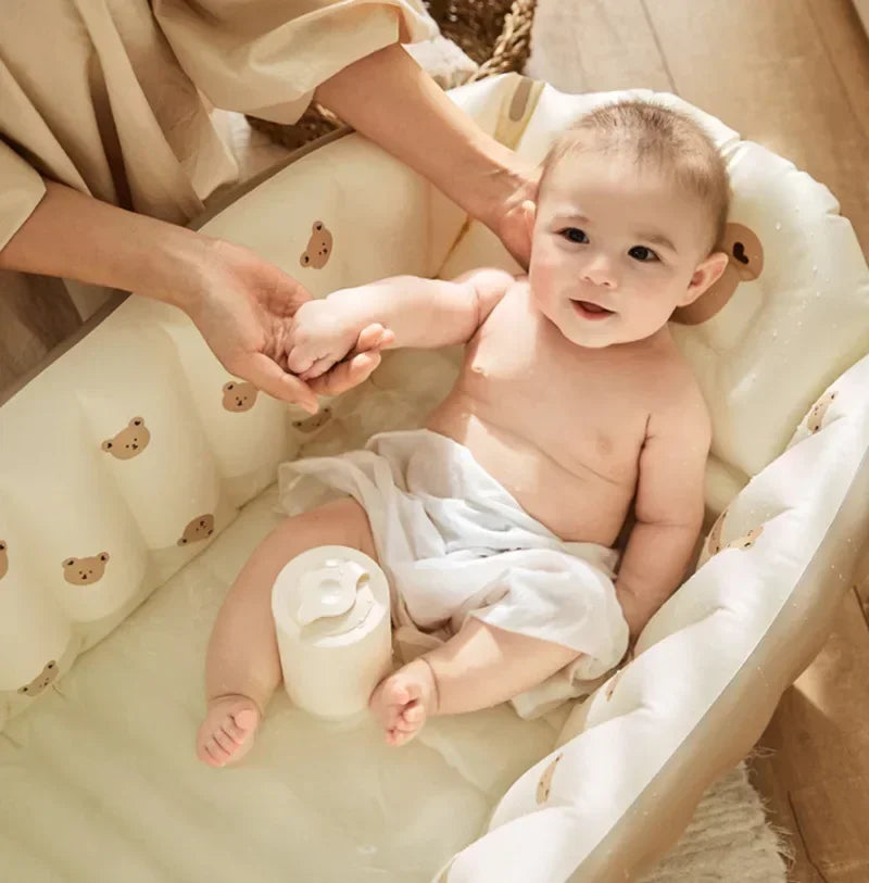 Standaard babybadje met opbergnet