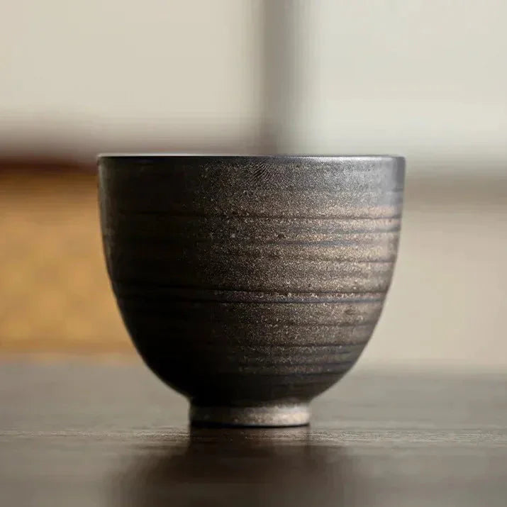 Thee zetten met alles-in-één theepot