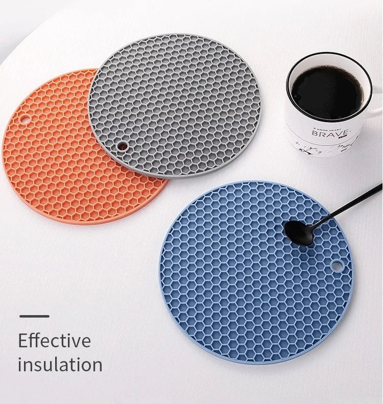 Onderzetters pannen in neutrale kleuren – Past in elk interieur