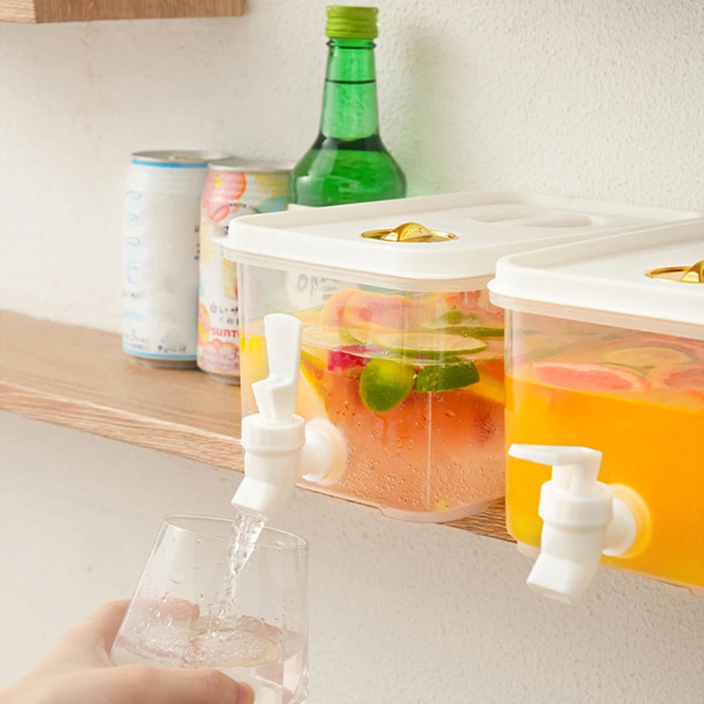 Drankdispenser met gouden details – Voor een chique feestje