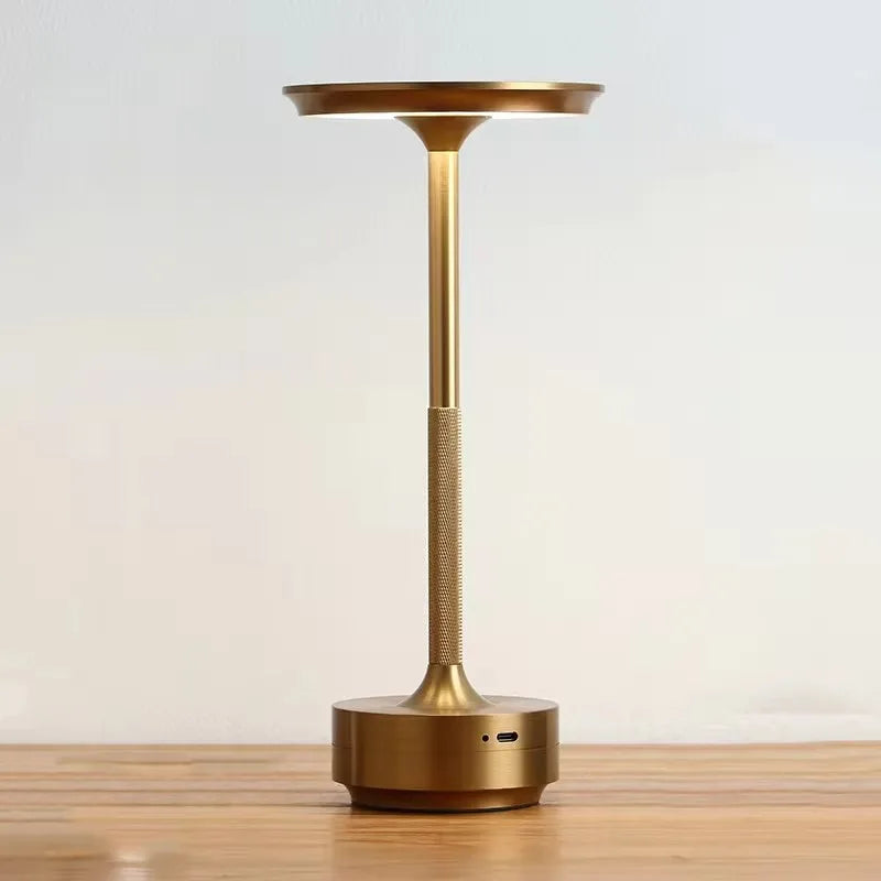 Klassiek nachtkast lampje met messing – Voor een luxe gevoel