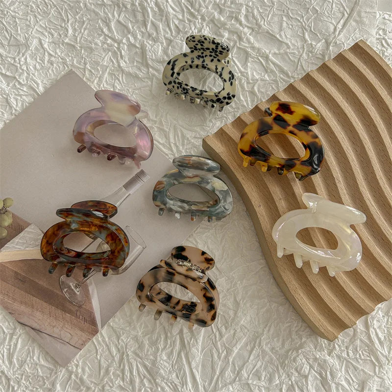Dames haarband met glanzende details