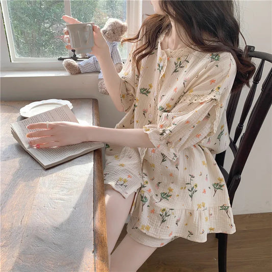 Dames pyjama Livera met mooie pasvorm