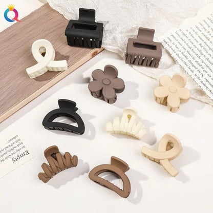 Decoratieve haarclip met bloemmotief