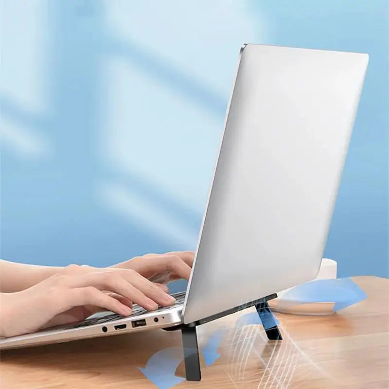 Stevige laptopstandaard Action voor thuis