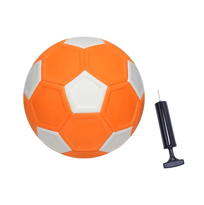 Voetbal met robuuste grip voor asfalt