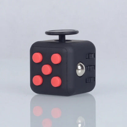 Fidget toys action - Interactieve kubus met kleurrijke knoppen voor ontspanning