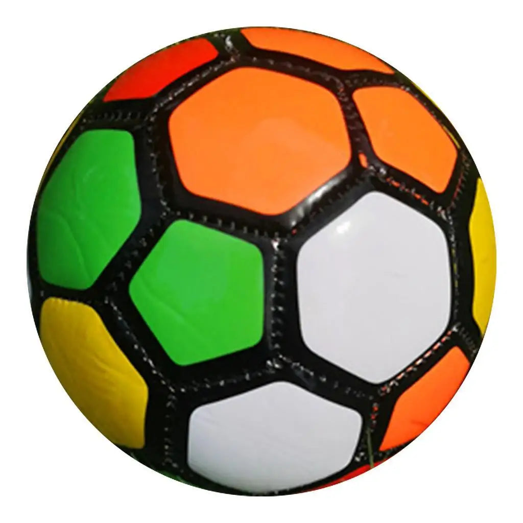 Voetbal met schokabsorberende eigenschappen