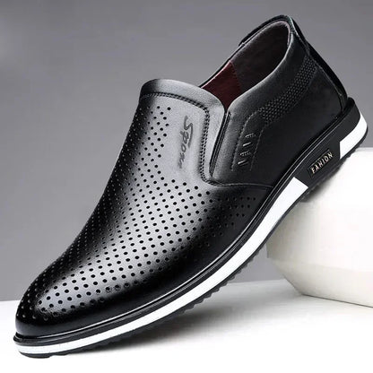 Lichte herenschoenen in zomers wit