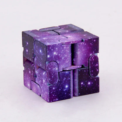 Fidget toys met drukknoppen en klikbare randen