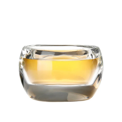 Thee zetten met gietijzeren theepot en accessoires