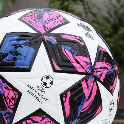 Voetbal met rubberen noppen voor straatspel