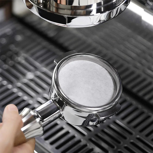 Koffiekopjes met bijpassende accessoires