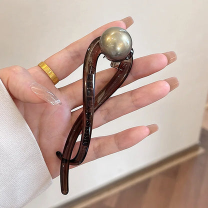 Haar accessoires voor zomerse kapsels