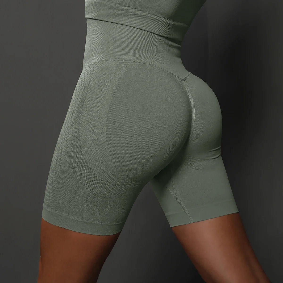 Kleurige yoga kleding voor creatieve flow
