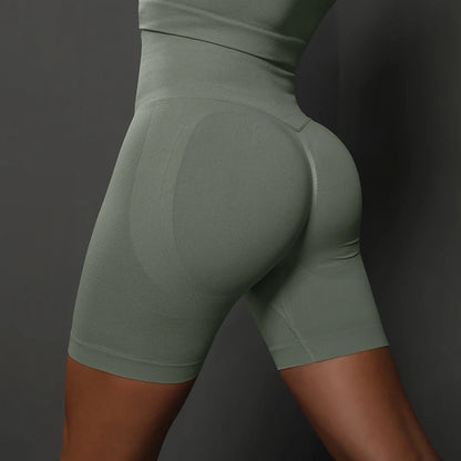 Kleurige yoga kleding voor creatieve flow