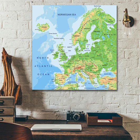 Wereldkaart wanddecoratie in zwart met goudaccenten