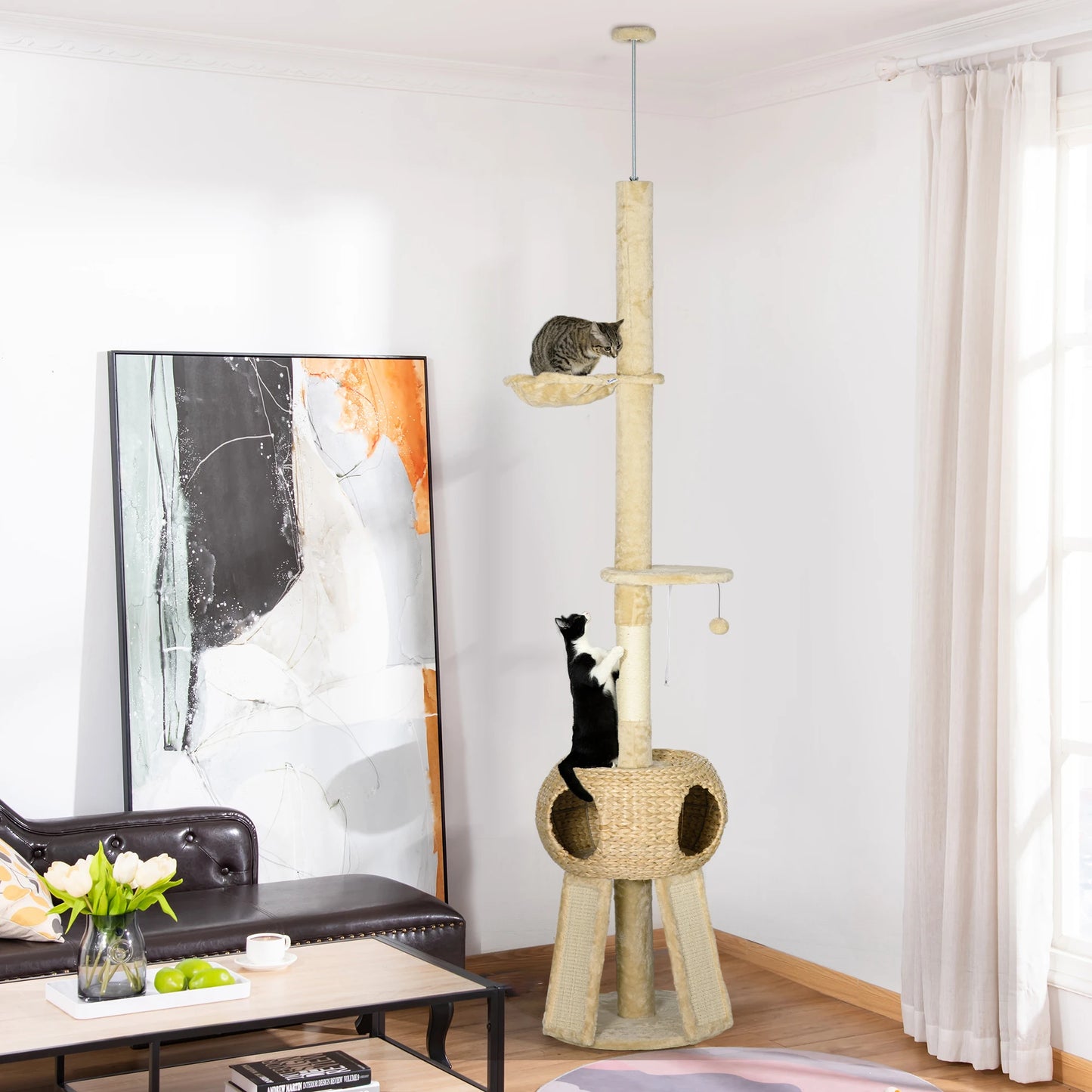 Krabpaal wanddesign met planken – Compact en praktisch