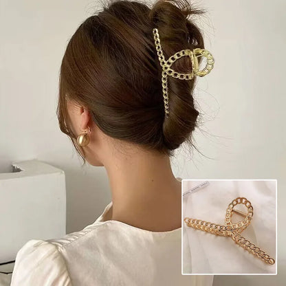 Haar accessoires met elegante knoop