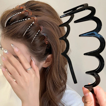 Haar accessoires met elegante knoop