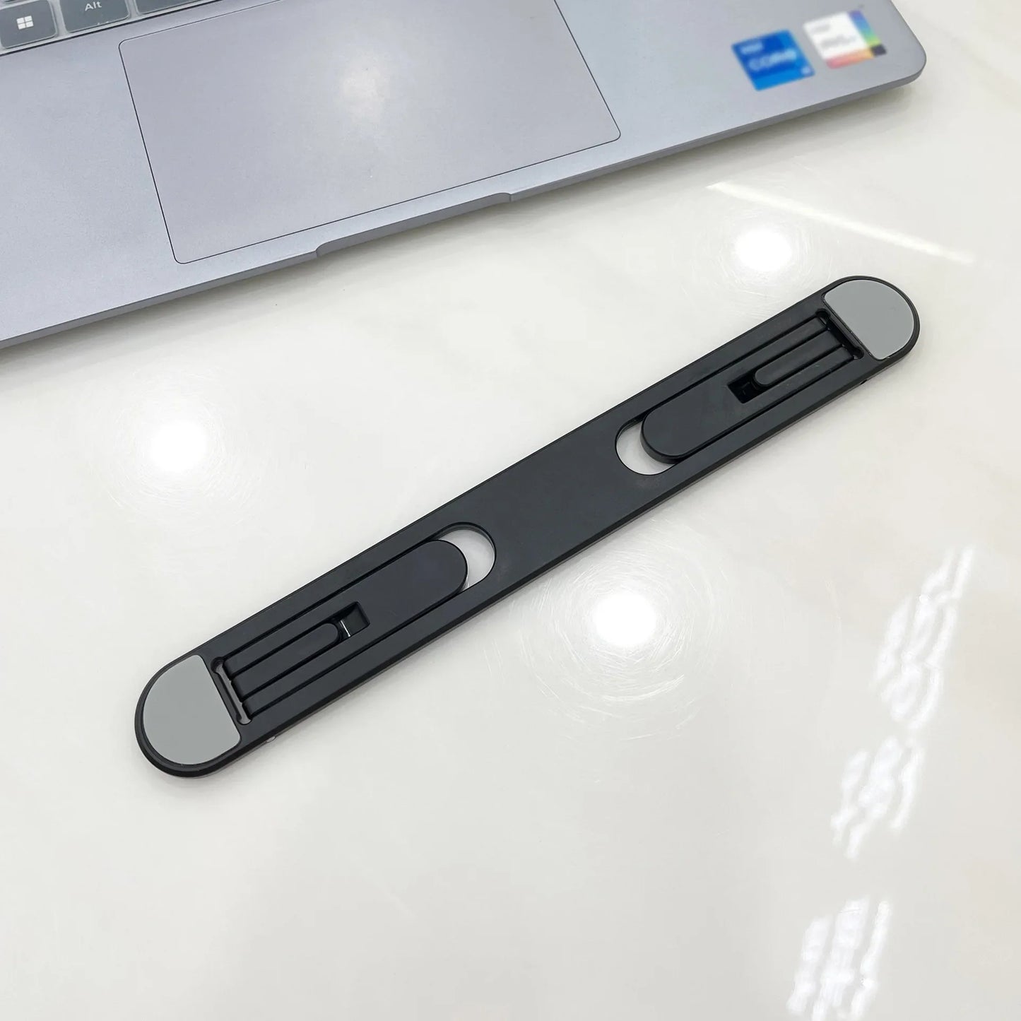 Laptop standaard Action met licht frame