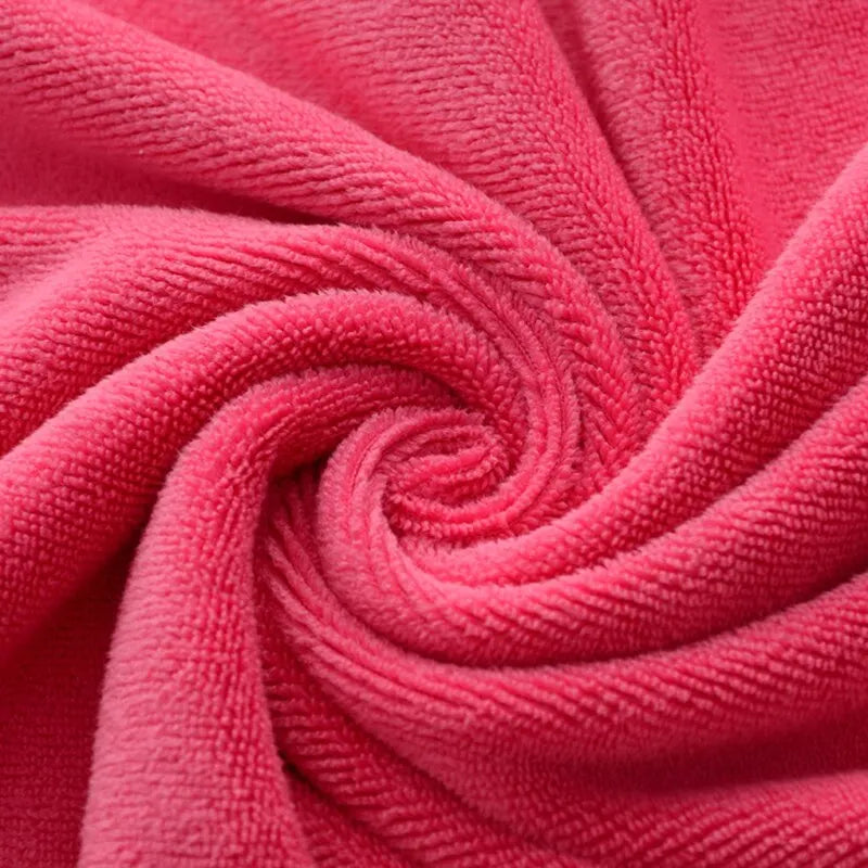 HEMA badhanddoek met ophanglus – Praktisch detail