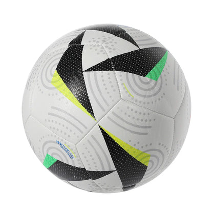 Voetbal met robuuste grip voor asfalt