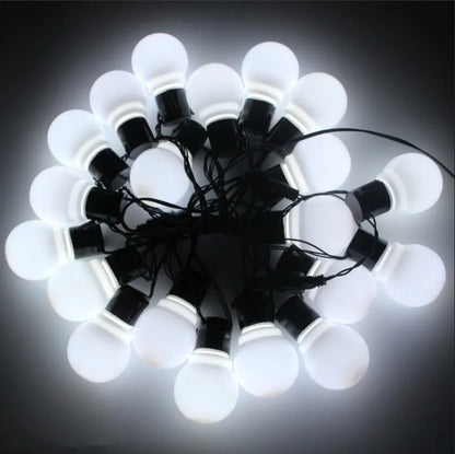 Grote licht slinger buiten – Perfect voor tuinfeesten