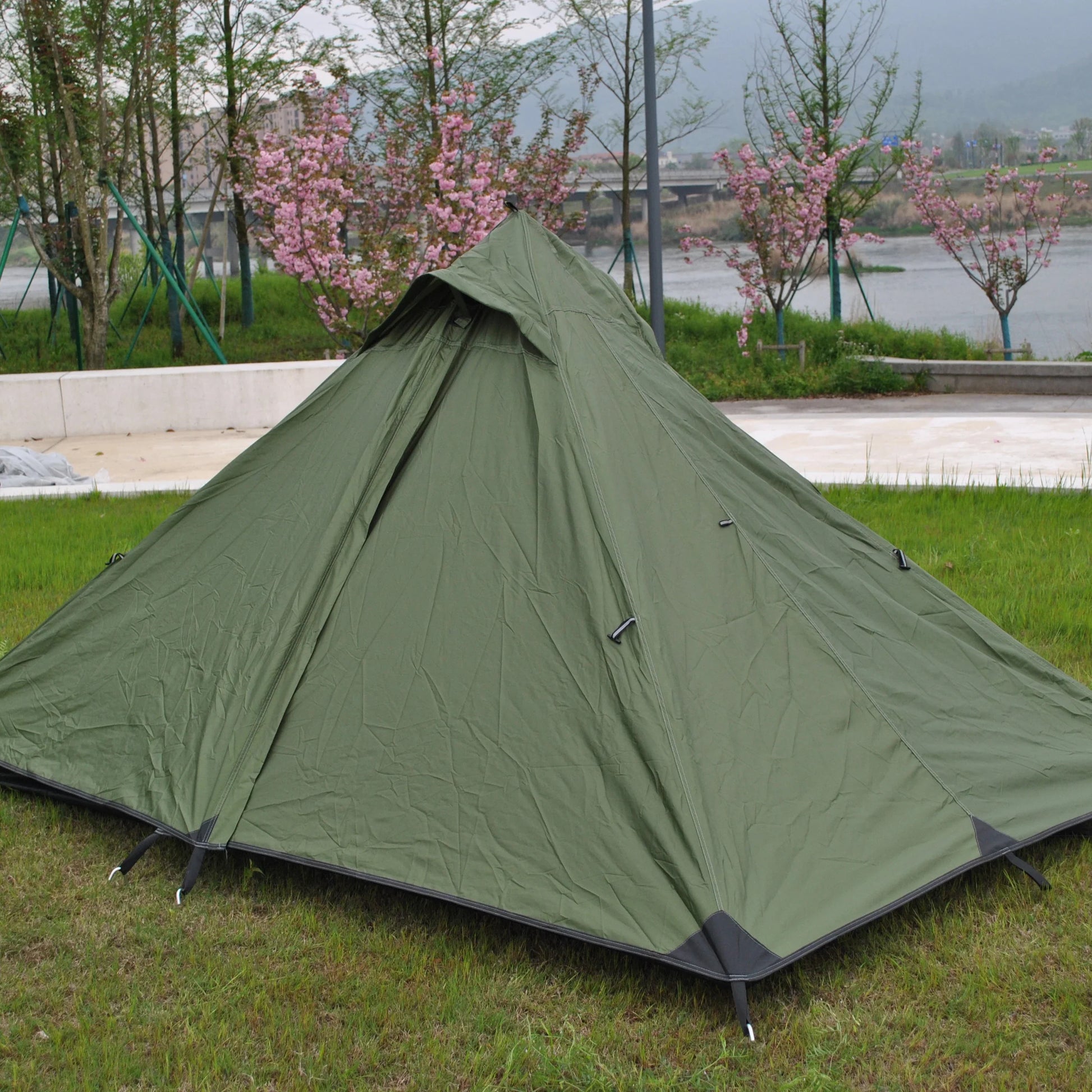 Action pop-up tent compact model – Past in elke rugzak
