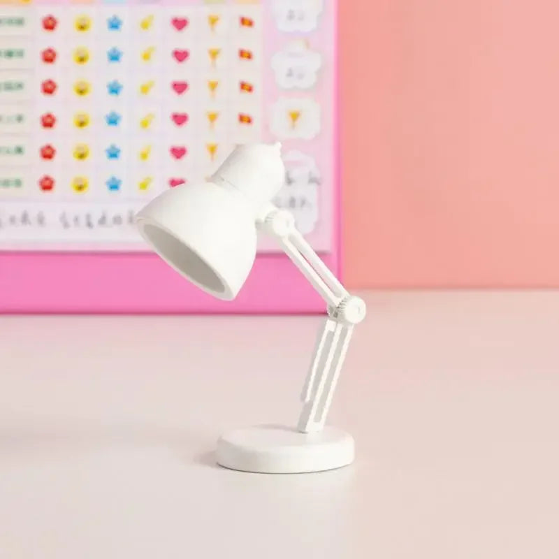 Lamp nachtkastje met houten voet – Natuurlijke charme
