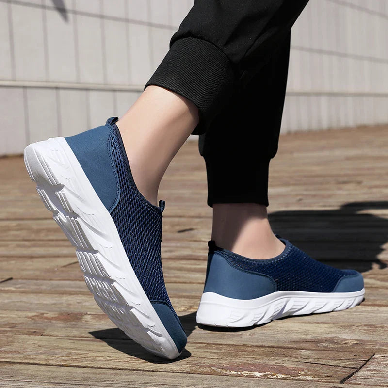 Lichte herenschoenen in zomers wit
