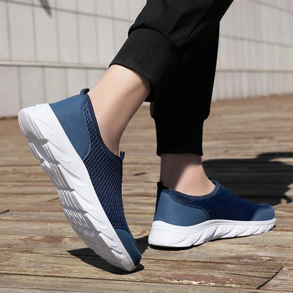 Lichte herenschoenen in zomers wit