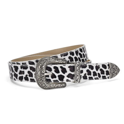 Goudkleurige gesp als eyecatcher bij deze riem