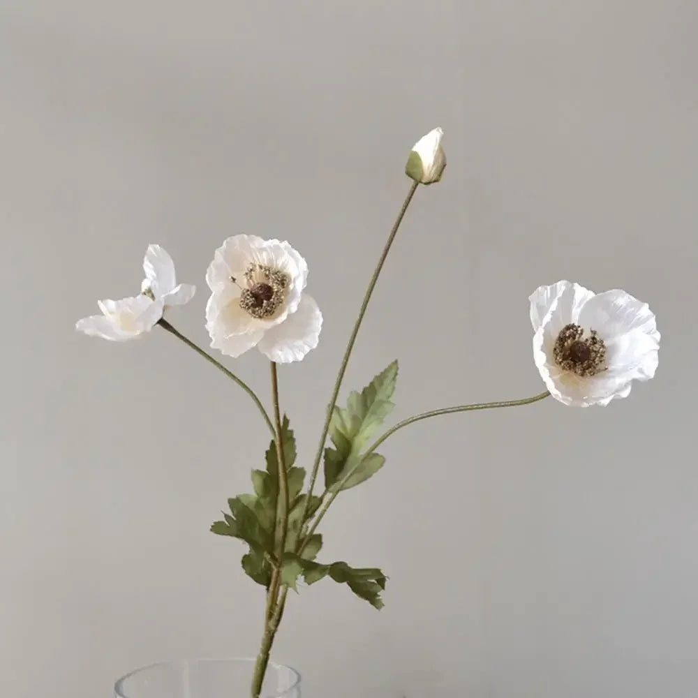 Plantenstandaard als decoratieve tuindecoratie
