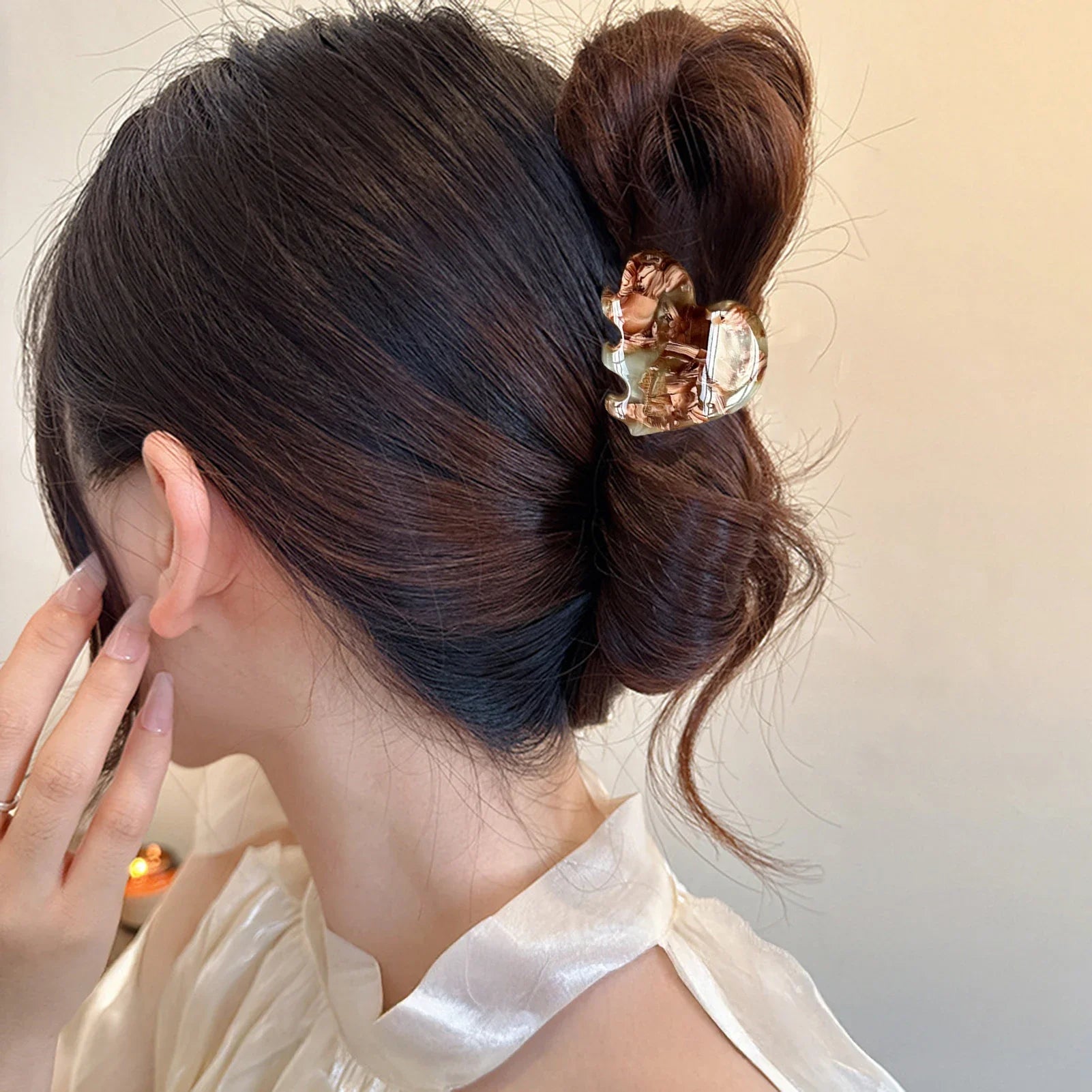 Minimalistische haar accessoires in goudkleur