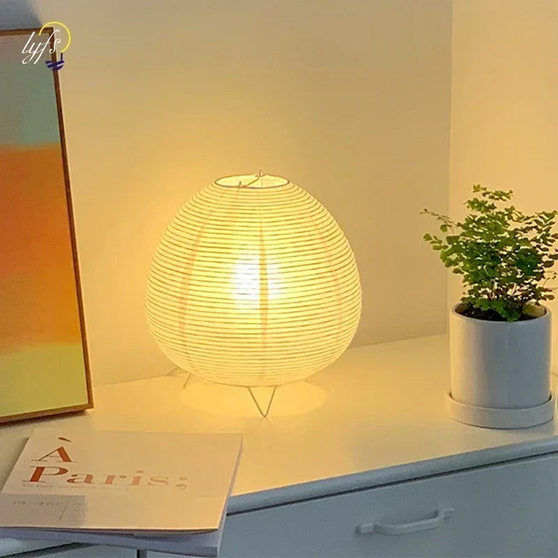 Lamp nachtkastje met opbergplek voor bril of boek – Slim ontwerp