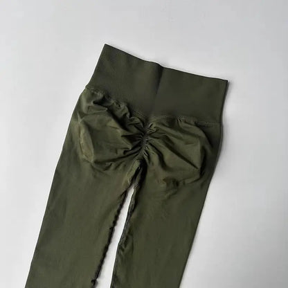Yoga kleding hema in minimalistische stijl
