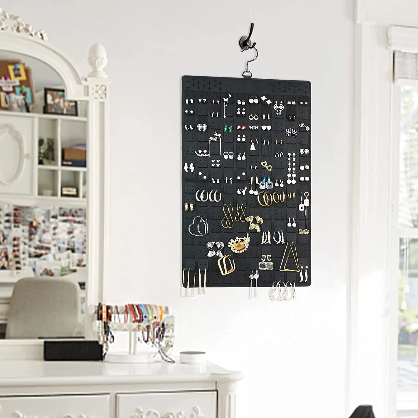 Sieraden standaard met draadframe – Modern en open