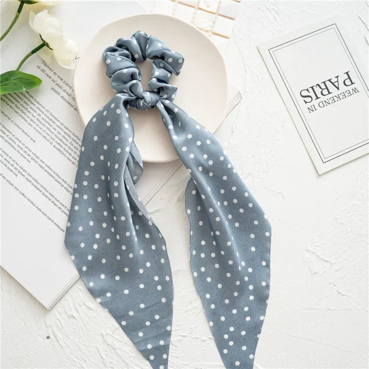 Decoratieve haarclips met vintage flair