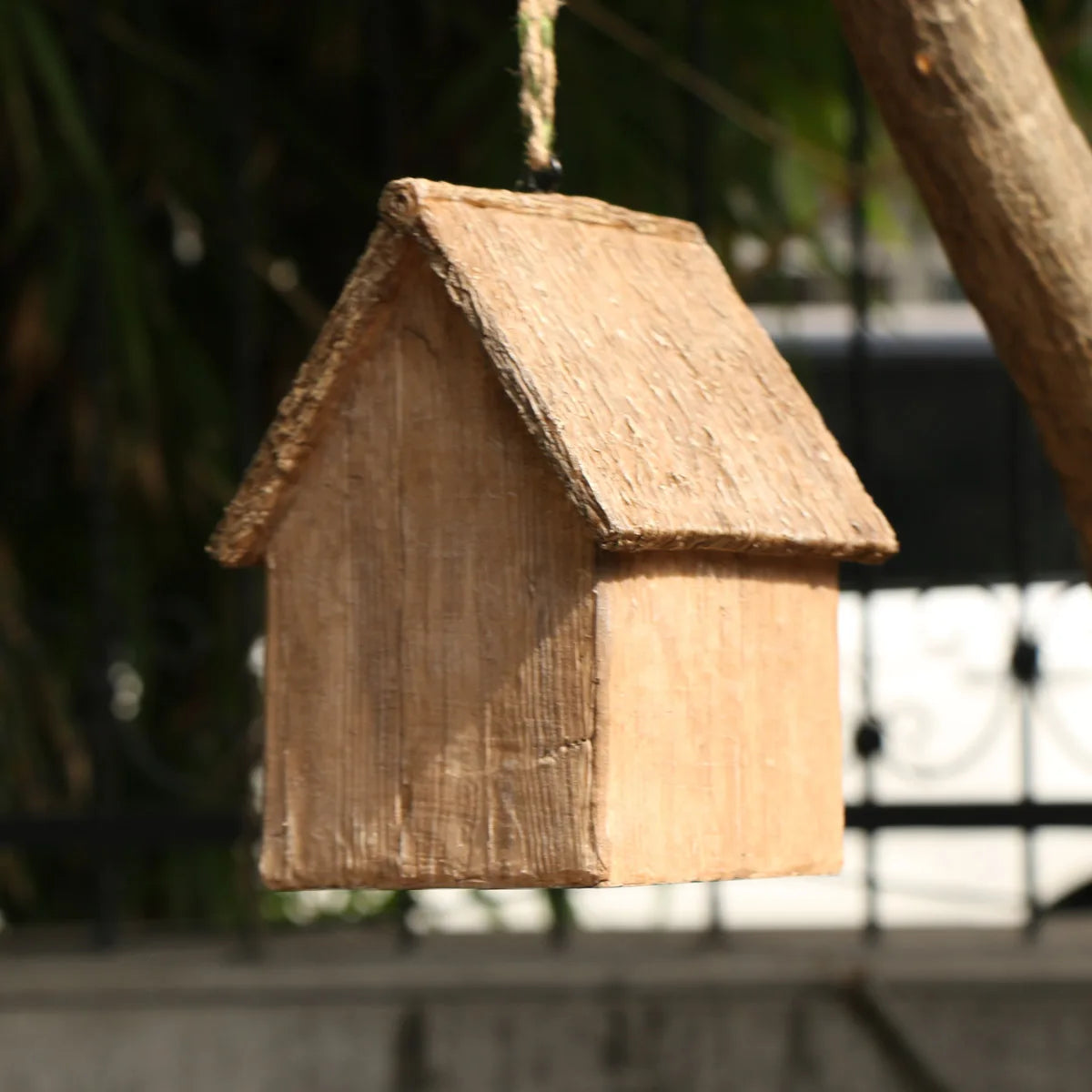 Intratuin vogelhuisje met dakgoot – Leuke details