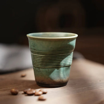 Thee accessoires van glas, hout en metaal